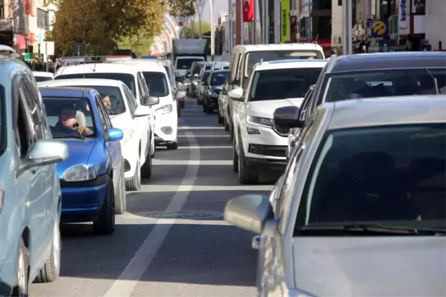 Erzincan'da Trafiğe Kayıtlı Araç Sayısı 76 Bin 252'ye Ulaştı