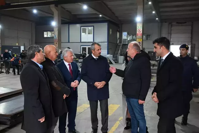 Edirne Valisi Yunus Sezer İpsala'daki Fabrikaları Ziyaret Etti