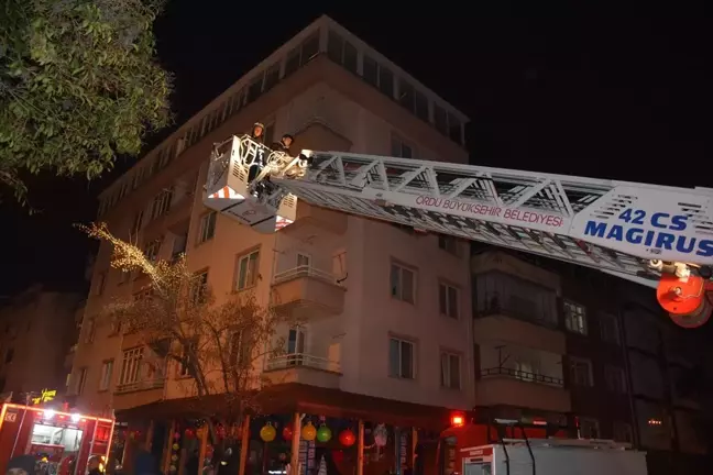 Ordu'da Apartman Yangını: 1 Kişi Hastaneye Kaldırıldı