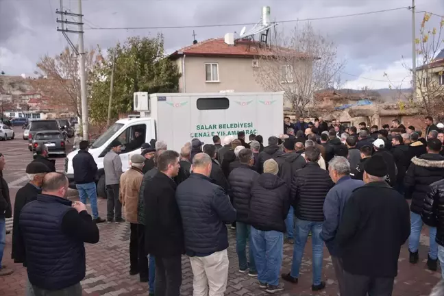 Afyonkarahisar'daki Restoran Yangınında Hayatını Kaybeden Temizlik İşçisinin Cenazesi Defnedildi