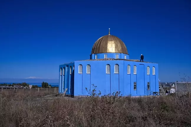 Gevaş'ta Mescidi Aksa'nın Benzeri Cami İnşa Ediliyor