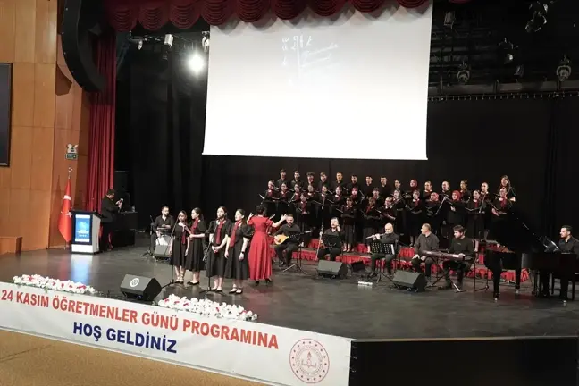 Doğu Anadolu'da Öğretmenler Günü kutlandı