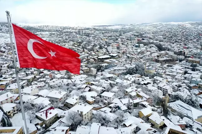 Kastamonu'da Kar Yağışı Ulaşımı Olumsuz Etkiliyor