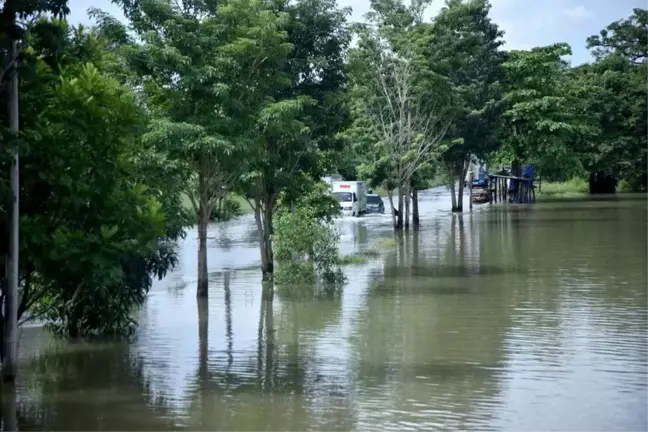 Sri Lanka'da Yağışlar nedeniyle 50.000'den Fazla Kişi Etkilendi