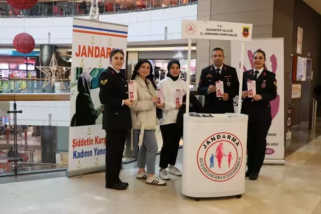 Gaziantep'te Kadına Yönelik Şiddetle Mücadele İçin Farkındalık Standı Açıldı