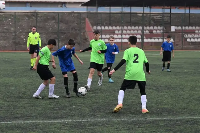 Edirne'de Mahalle Ligi Futbol Müsabakaları Başladı