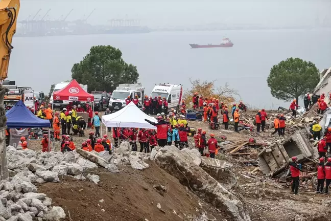 Bursa'da 1000 Arama Kurtarma Personeli ile Deprem Tatbikatı Yapıldı