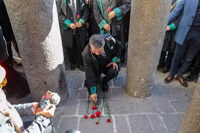 Eski Diyarbakır Baro Başkanı Tahir Elçi anıldı