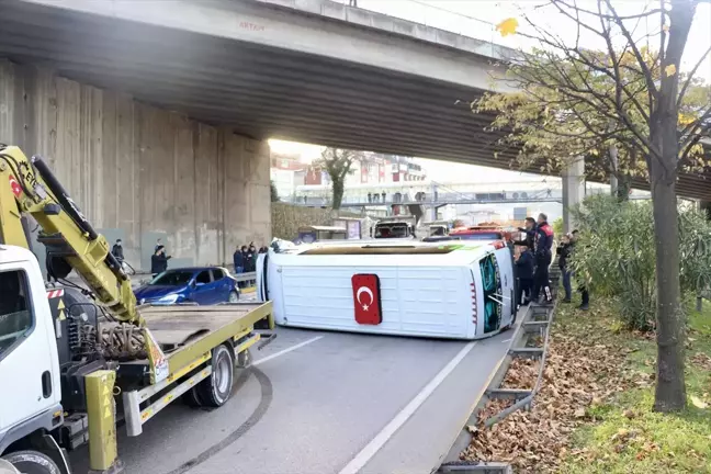 Trabzon'da Üç Araçla Trafik Kazası: Bir Yaralı