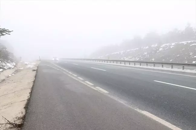 Kastamonu'da Sis Nedeniyle Görüş Mesafesi Düştü