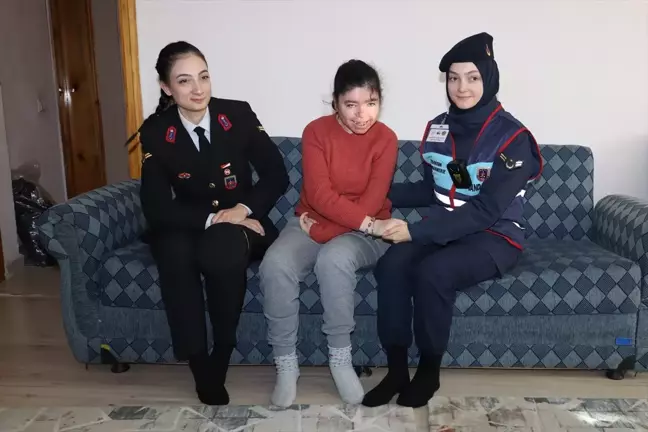 Engelli Zeynep'in Asker Olma Hayali Gerçekleşti