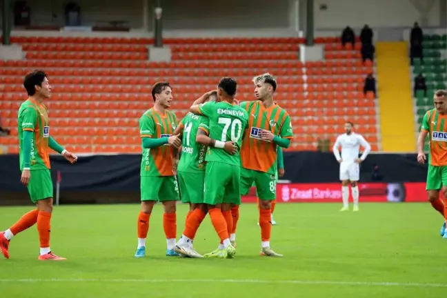 Alanyaspor, Fethiyespor'u 4-1 mağlup ederek bir üst tura yükseldi