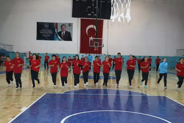 Ağrı'da Gençler Basketbol Eğitimine Yönlendiriliyor