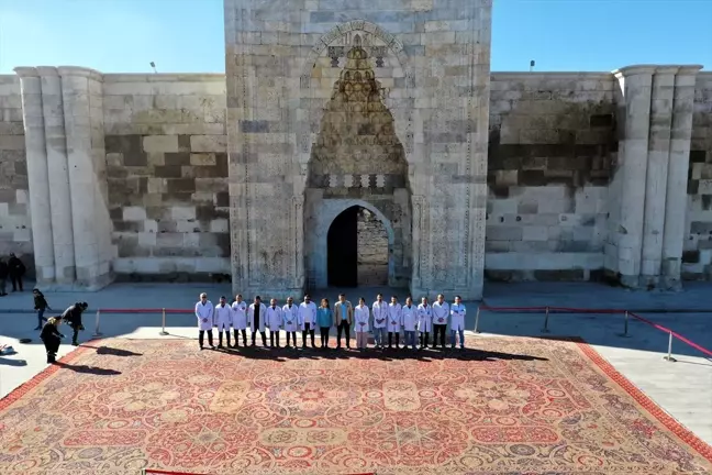 Hereke Halısının Restorasyonu Tamamlandı