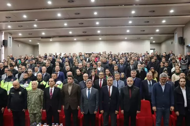 Fermuar Sistemi ile Yaşama Yol Ver Projesi Çankırı'da Tanıtıldı