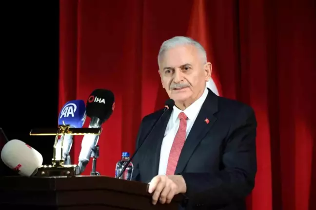 Binali Yıldırım: 'THY, Ay Yıldızlı Bayrağı Dünyada Dalgalandıran Bir Marka'