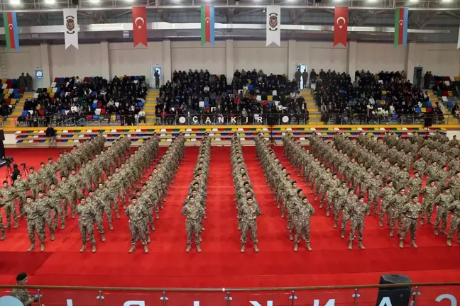 Çankırı'da eğitimlerini tamamlayan 223 özel harekat polisi yemin etti