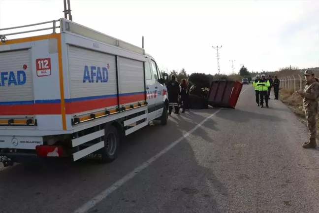 Kilis'te Devrilen Traktörün Sürücüsü Hayatını Kaybetti