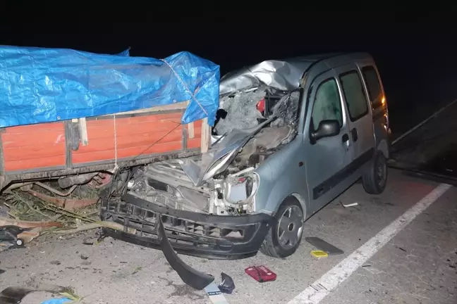 Manisa'da Trafik Kazası: 1 Ölü, 2 Yaralı