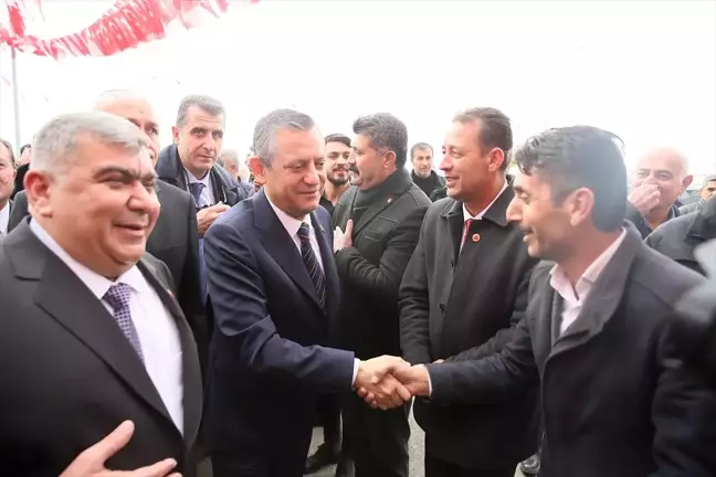 Özgür Özel, Kilis'te Parti Ziyareti ve Hizmet Projelerini Duyurdu