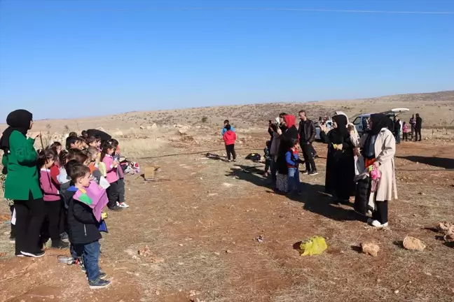 Mardin'de 'Fidan Kardeşim' Projesi ile 100 Fidan Toprakla Buluştu