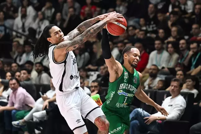 Bursaspor, Beşiktaş'ı Basketbol Süper Ligi'nde Yendi