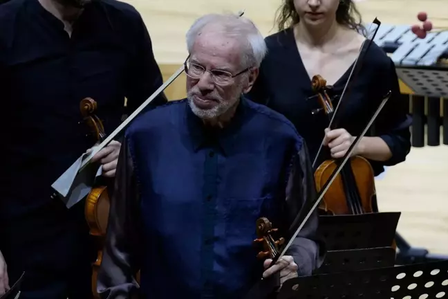 Ünlü Keman Sanatçısı Gidon Kremer Ankara'da Konser Verdi