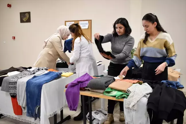 Bitlis Eren Üniversitesi'nden İhtiyaç Sahiplerine Yardım Kampanyası