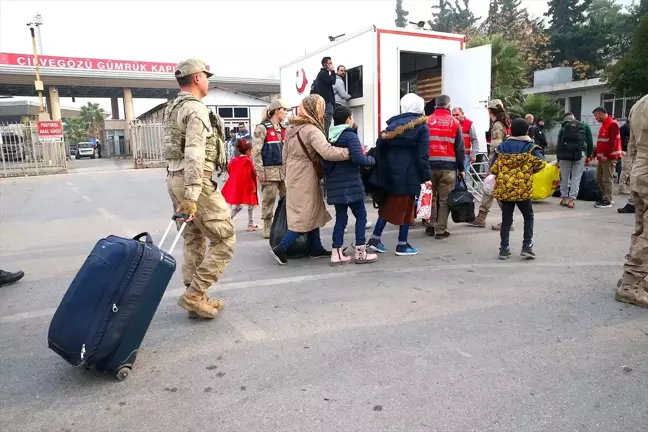 Hatay Valisi Masatlı Sınır Kapılarında İncelemelerde Bulundu