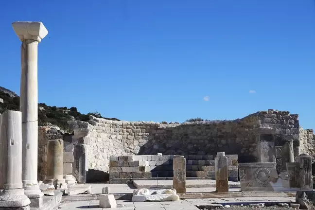 Knidos Antik Kenti Kazıları ile Turizme Katkı Sağlıyor