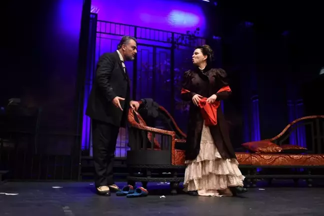 Hedda Gabler, İBB Şehir Tiyatroları'nın 110. Yıl Etkinliklerinde Sahnelenecek