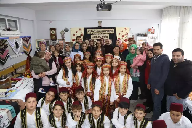 Halkapınar'da 'Köklerimizden Geleceğe Bir Miras Yolculuğu' Sergisi Açıldı