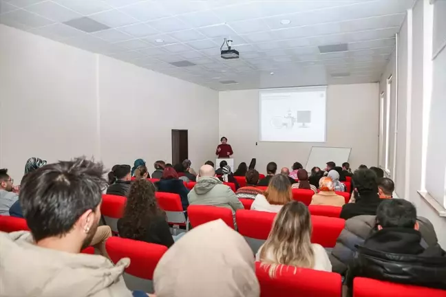 Erzurum'da İleri Mikroskop Teknikleri Çalıştayı Gerçekleştirildi