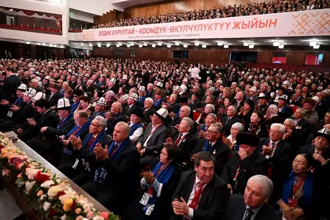 Kırgızistan Halk Kurultayı, Yasa Dışı Özelleştirmeleri Değerlendirdi