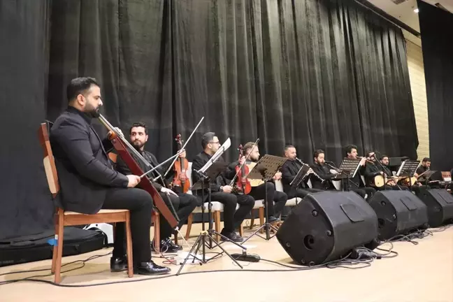 Şanlıurfa Devlet Türk Halk Müziği Topluluğu Kilis'te Konser Verdi