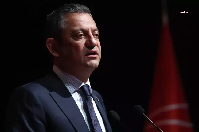 CHP Lideri Özgür Özel'den Özlem Gürses'e Tepki