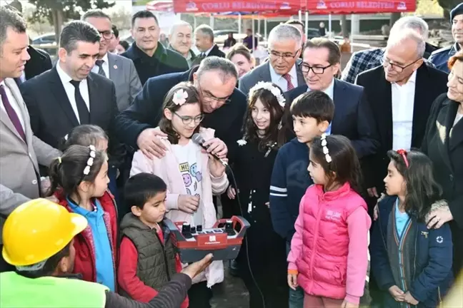 Tekirdağ'da Yeni Okul İçin Temel Atma Töreni Düzenlendi