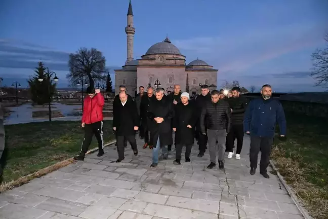 Edirne Valisi Yunus Sezer, Menzilahir Mahallesi Sakinleriyle Buluştu