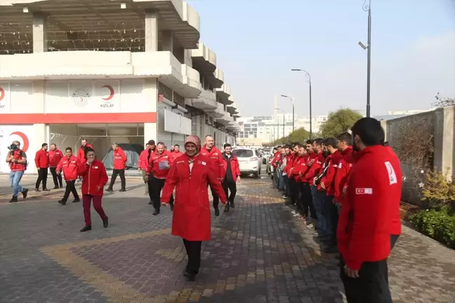 Türk Kızılay Genel Başkanı Yılmaz İdlib'de Ziyaretler Gerçekleştirdi