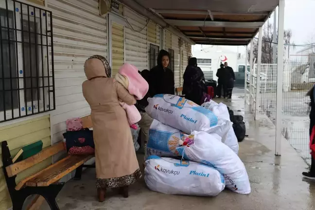 Suriyelilerin Ülkelerine Dönüşü Devam Ediyor