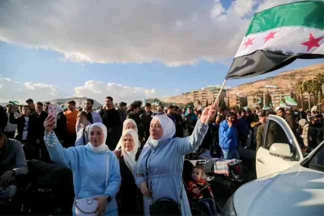 Suriye'de HTŞ yönetimi altında kadın hakları nasıl şekillenecek?