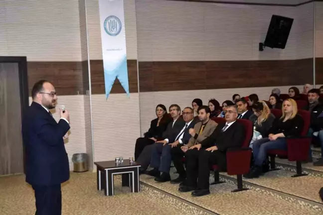 Bitlis Eren Üniversitesi'nde 'Malazgirt'i Yeniden Keşfetmek' Konferansı