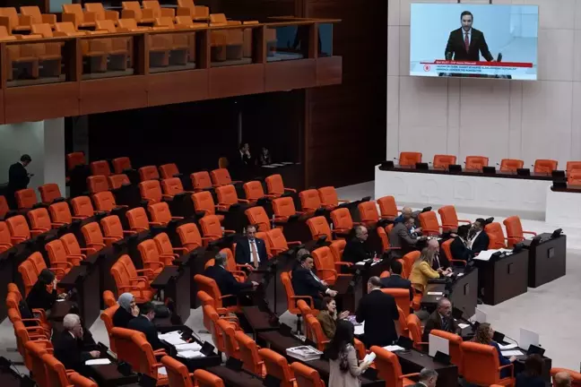 Saadet Partisi, İstifa Sonrası Meclis'te Grup Oluşturma Yetkisini Yitirdi