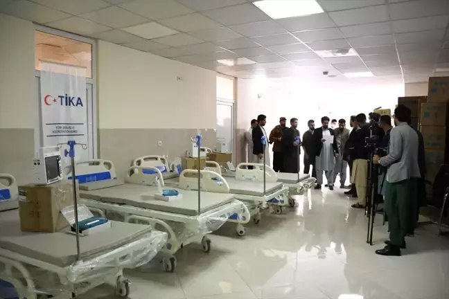 TİKA, Afganistan'daki Herat Hastanesi'ne Tıbbi Ekipman Desteği Sağladı