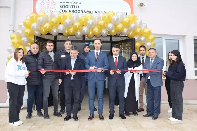 Söğütlü Çok Programlı Anadolu Lisesi'nde Kermes Düzenlendi