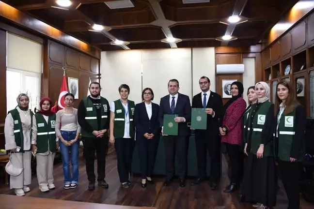 Çukurova Üniversitesi ve Yeşilay Arasında Bağımlılıkla Mücadele Protokolü İmzalandı