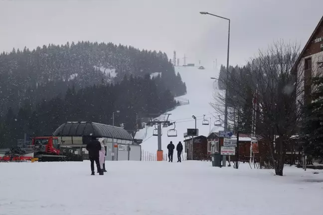 Ilgaz Dağı'nda Kar Yağışı Kayak Merkezlerini Sevindirdi