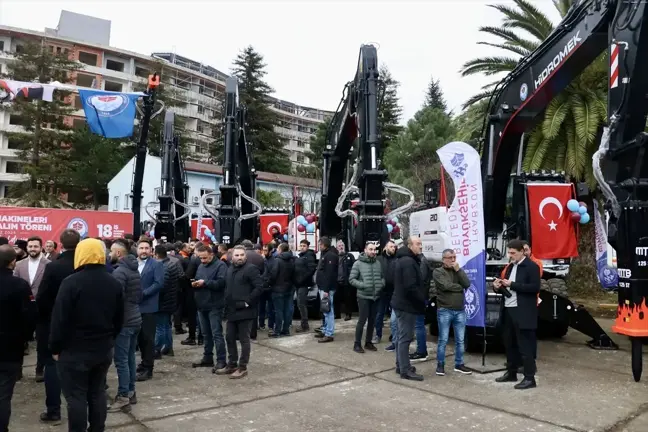 Trabzon Büyükşehir Belediyesi 18 Yeni İş Makinesi Aldı