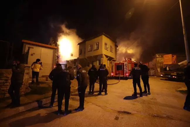 Kırklareli'nde Tek Katlı Evde Yangın Çıktı