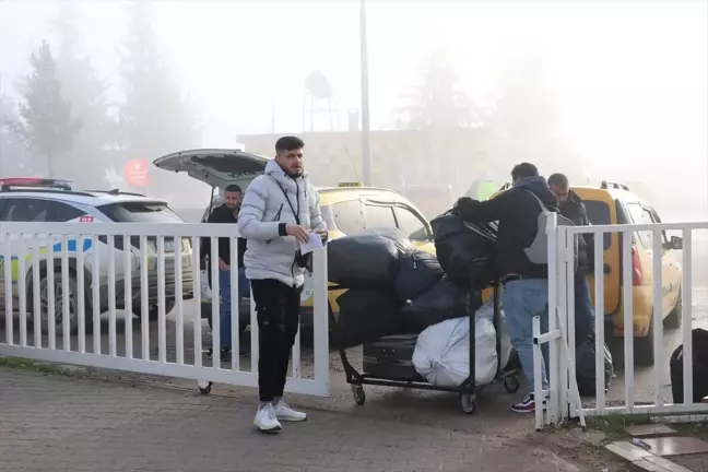 Suriye'den Türkiye'ye Sığınanların Ülkelerine Dönüşü Başladı